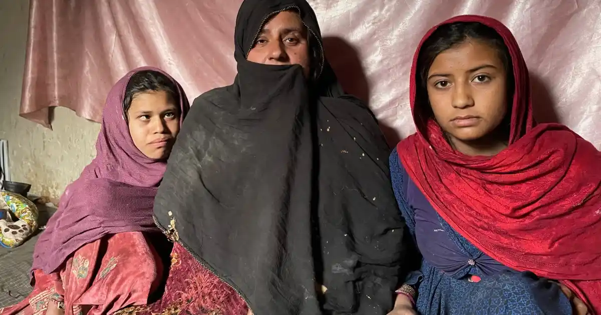 روزگار کے مواقع کی کمی پر افغان خواتین مایوسی کا شکار، بڑھتی بے روزگاری اور غربت کہیں افغانستان کا مقدر تو نہیں؟