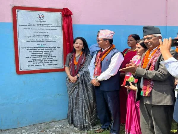 نیپال نے ہندوستان  کی امداد سے تعمیر کئے گئے نئے اسکول کا افتتاح کیا