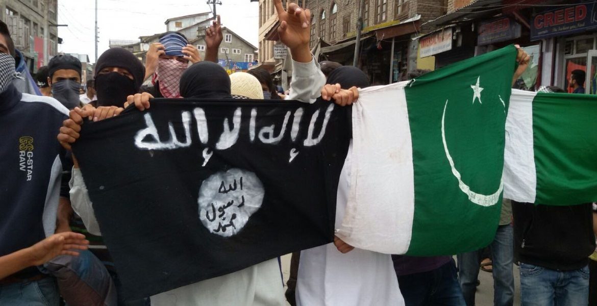 پاکستان میں داعش کی فعالیت، کتنا سچ؟