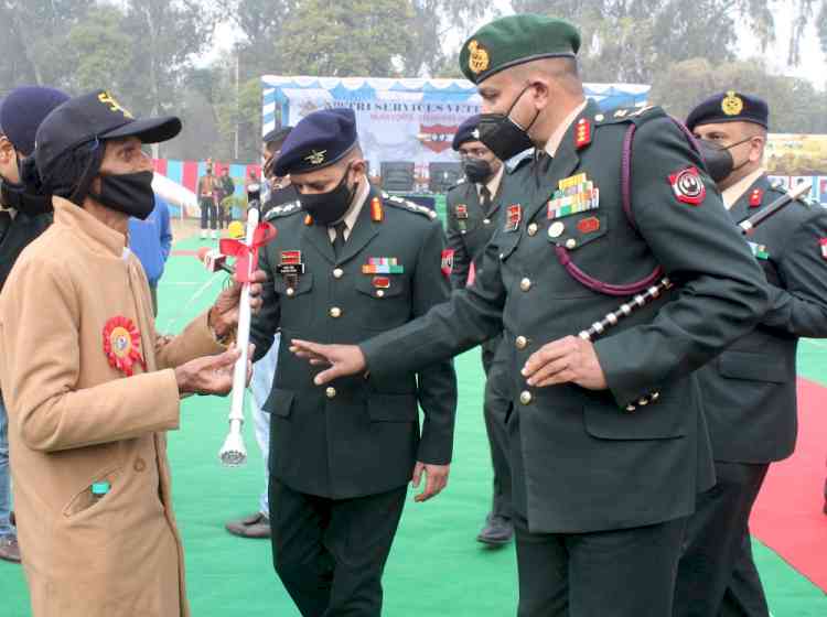 ہندوستانی مسلح افواج نے 14 جنوری 2021 کو پانچواں سابق فوجیوں کا دن منایا