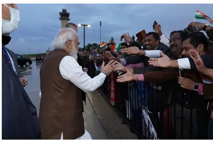 وزیر اعظم مود ی کے استقبال میں کس طرح  دیکھے ہندوستانی؟ کچھ ایسا ہوا  واشنگٹن پہنچنے پر والہانہ استقبال