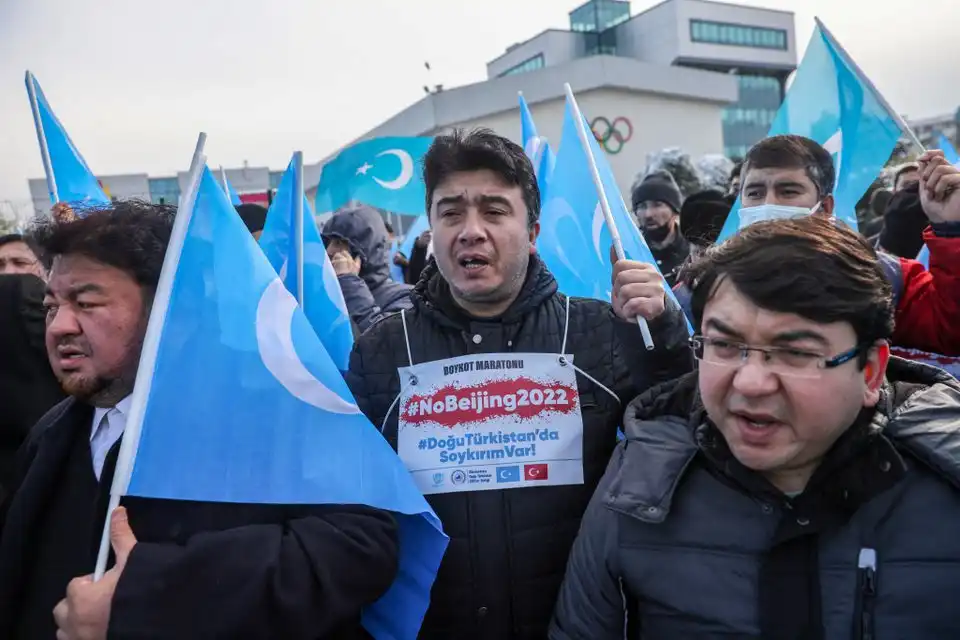 ترکی میں اویغوروں نے بیجنگ اولمپک گیمز کے بائیکاٹ کا  کیا مطالبہ، اویغور مسلم نسل کشی بند کرنے کا مطالبہ