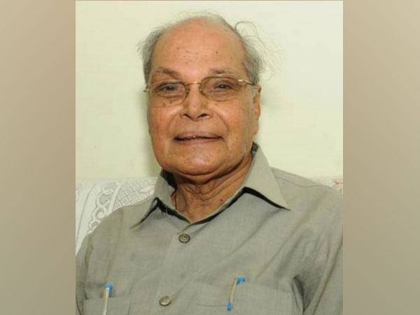 نائب صدر جمہوریہ نےسرکردہ صحافی سری تُرلاپتی کُٹمبا راؤ کے  انتقال پُرملال پر اظہار تعزیت کیا