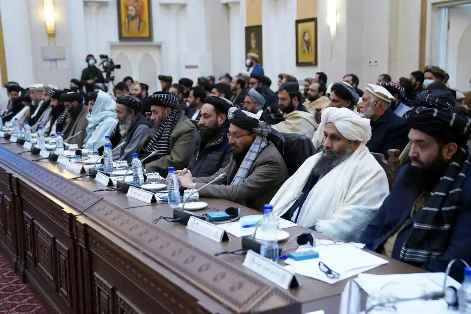 طالبان نے پہلی اقتصادی کانفرنس بلائی، جنگ زدہ ملک کے لیے انسانی امداد کی اپیل