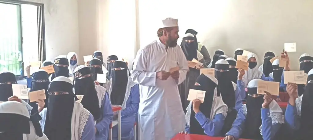 اورنگ آباد کے اردو اسکولوں اور مریم مرزا کی محلہ لائبریریوں میں منایا گیا عالمی یومِ مراٹھی