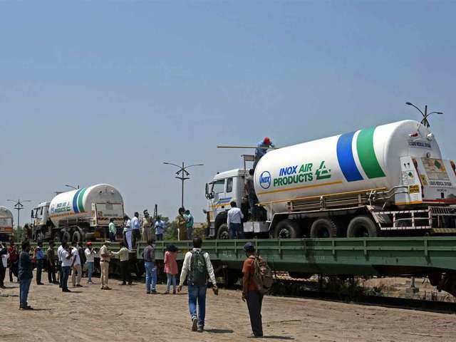 مہاراشٹر،مدھیہ پردیش، دہلی ، راجستھان، تلنگانہ اور اترپردیش کو آکسیجن ایکسپریس ٹرینوں کے ذریعہ تقریبا 3400 ایم ٹی آکسیجن فراہم کی گئی