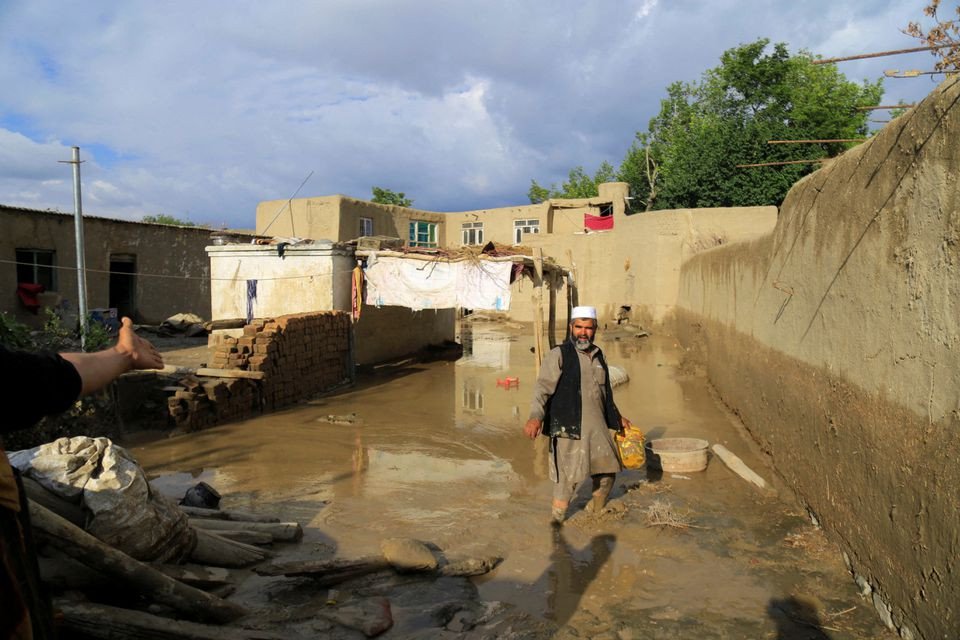 افغانستان میں سیلاب سے ہلاکتوں کی تعداد 180 سے تجاوز، لوگ بے حال