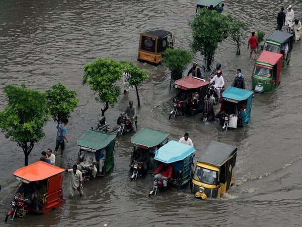 پاکستان میں سیلاب سے 5.7 ملین سے زیادہ لوگ متاثر، دنیا سے مدد کی اپیل