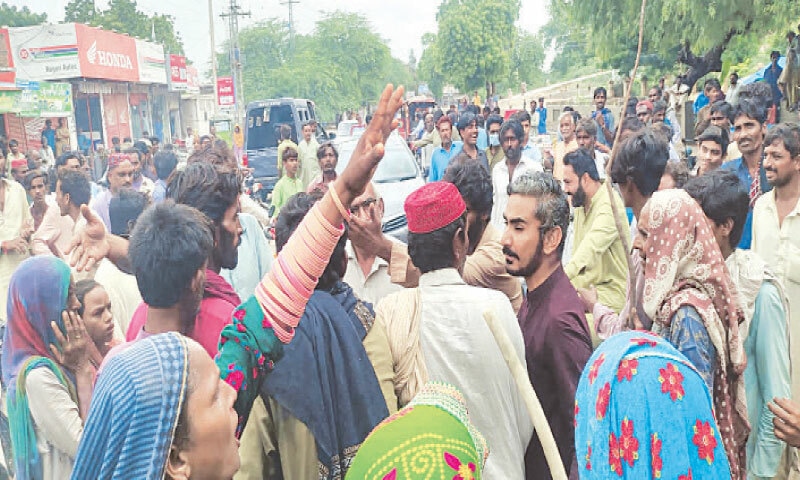 سندھ میں سیلاب سے متاثرہ شہریوں کو پاک فوج کے خلاف نعرے لگائے: رپورٹ
