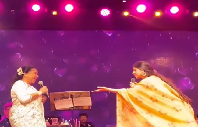 بھارت کی مایہ ناز گلوکارہ آشا بھونسلے کی سالگرہ پر ان کی پوتی نے نادر و نایاب تصویر جاری کی