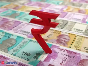 روپے نے کمزوری کانیاریکارڈکیاقائم،بھارتی کرنسی ڈالر کےمقابلے میں 81.23 تک گری