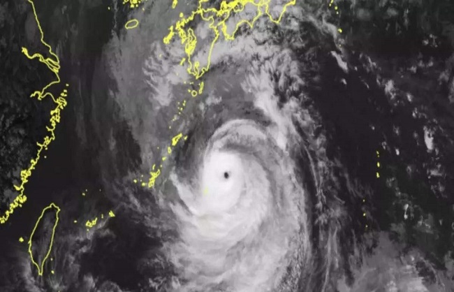 جاپان میں تباہ کن طوفان’نان ماڈول‘کی آہٹ، 40 لاکھ افراد کو محفوظ مقام پر پہنچا دیا گیا