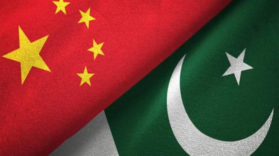کیا پاکستان چینی شہریوں کے لیے قتل گاہ ہے؟ کیا سوچتے ہیں آپ؟