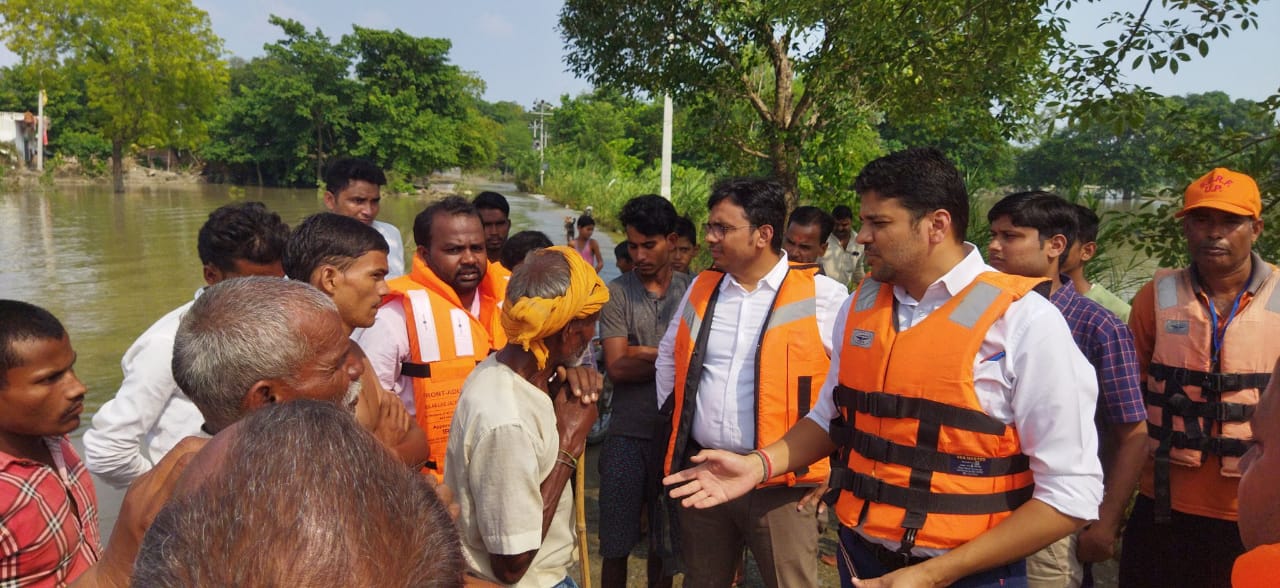 ضلع مجسٹریٹ نے سیلاب سے متاثرہ علاقوں کا دورہ کیا،سیلاب سے نمٹنے کے لیے تیار:اویناش کمار