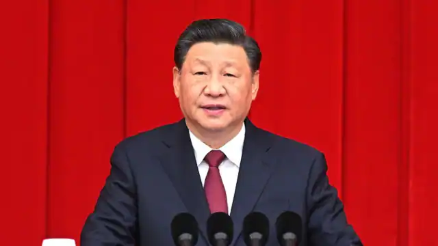 چین میں شی جن پنگ کو ڈکٹیٹر قرار دینے والے بینرز، 14 لاکھ افراد گرفتار