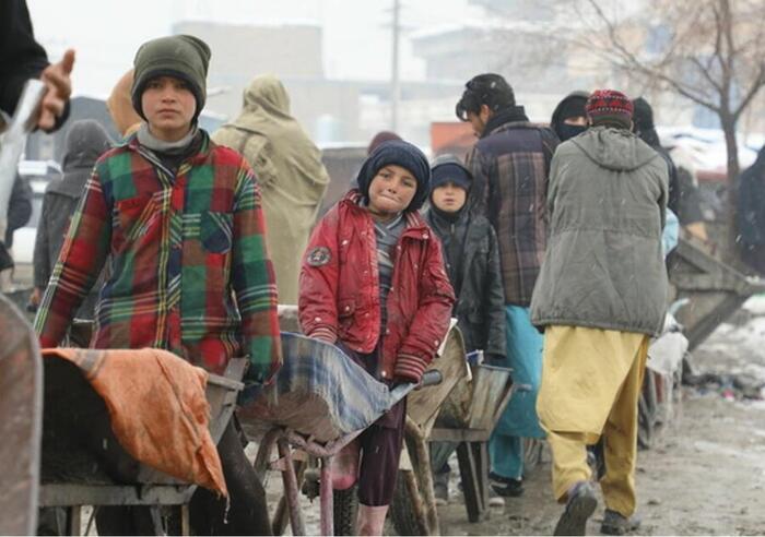 افغانستان: کابل کے رہائشی موسم سرما کے قریب آتے ہی بجلی بحران کا شکار