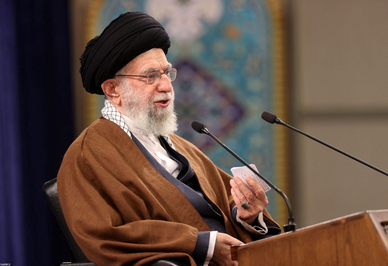 ایران کےسپریم لیڈرعلی خامنہ ای نےایران کی حکومت گرانےوالوں کوکیاخبردار