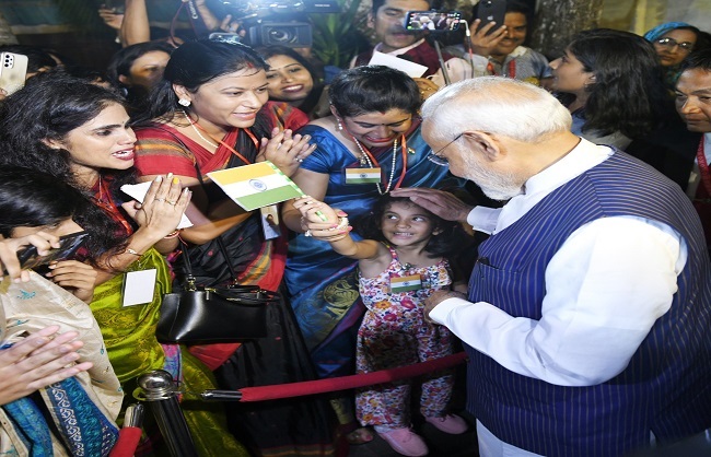 ہندوستان دنیا کے لیے امید کی کرن ہے:بالی میں وزیراعظم کا بھارتی نژاد شہریوں سے خطاب