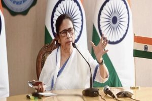 صدر جمہوریہ ہند سے متعلق اکھل گری کے بیان پر ممتا بنرجی نے معافی مانگی