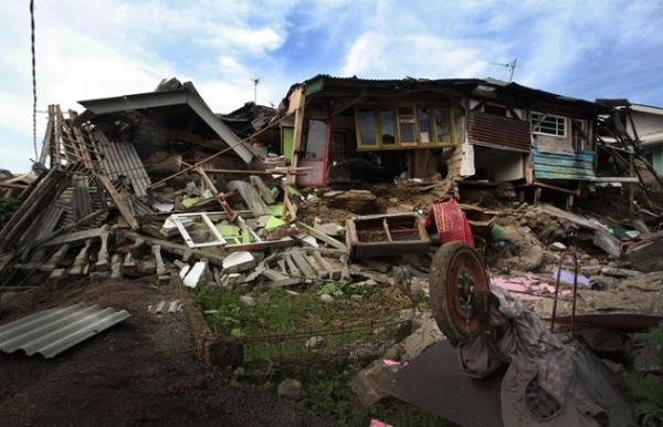 انڈونیشیا میں زلزلے میں اب تک 252 افراد کی موت