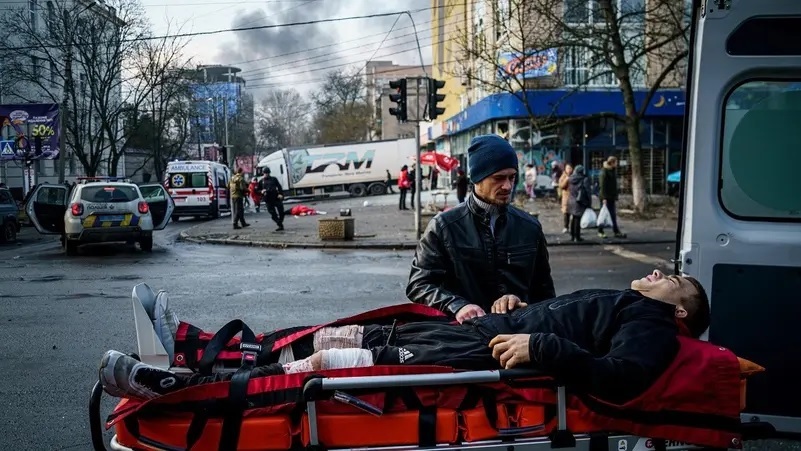 روس۔ یوکرین جنگ: یوکرین کے شہرکھیرسن پرروسی حملے ، 10افراد ہلاک