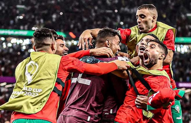 مراکش نے اسپین کو پنالٹی شوٹ آؤٹ میں شکست دے کر پہلی بار فیفا ورلڈ کپ کے کوارٹر فائنل میں بنائی جگہ