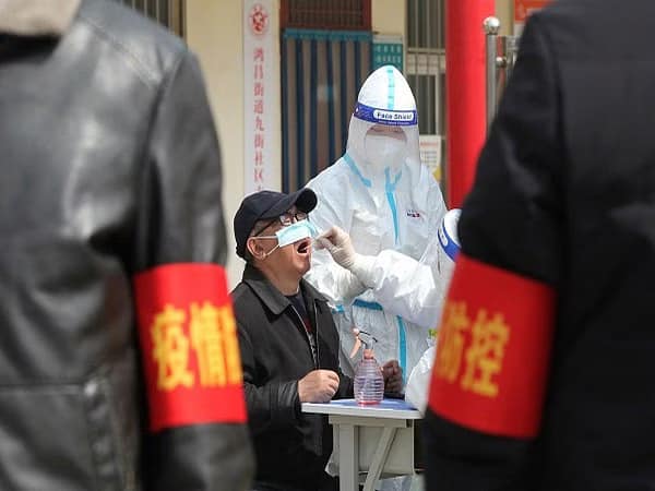 پچھلے مہینے میں 40 فیصدی چینی  کووڈ سے متاثر ہوئے:ماہرین