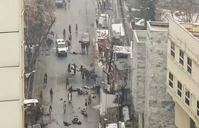کابل میں افغان وزارت خارجہ کے باہر خودکش حملے میں 20 افراد ہلاک