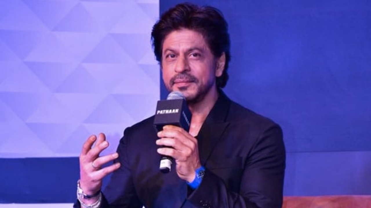 ناظرین کی محبت کے بھوکے ہیں، کروڑوں کی اہمیت نہیں:شاہ رخ خان