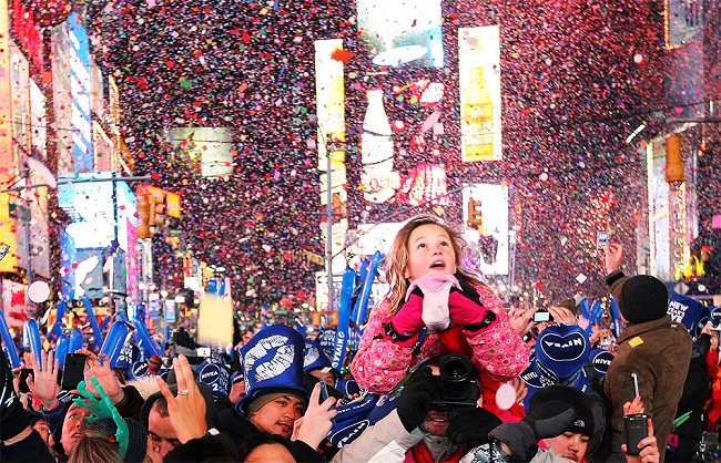 دنیا بھر میں سال نو کا شاندار استقبال، کورونا سے نبرد آزما چین نے بھی جشن منایا