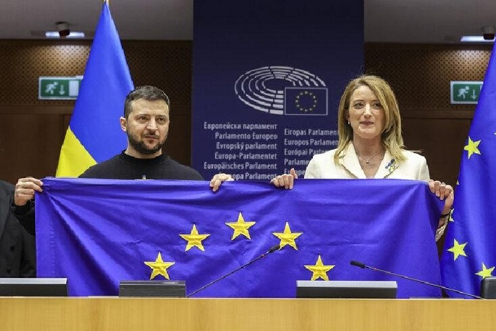 زیلنسکی نے یورپی پارلیمنٹ سے خطاب کیا،یورپی یونین کا رکن بننے پر زور دیا