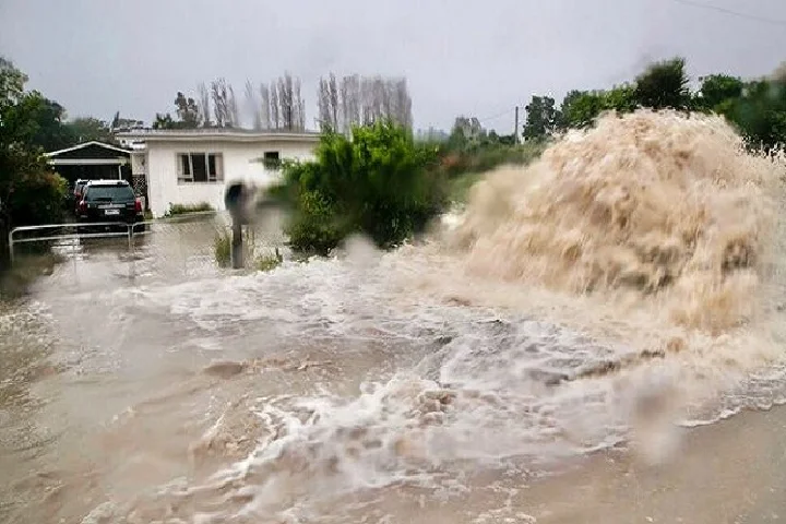 نیوزی لینڈ میں طوفان سے تباہی کے بعد ہنگامی حالت کا اعلان