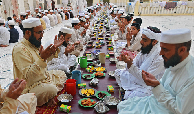 آسمان چھوتی قیمتوں کے درمیان اس سال پاکستان میں رمضان مزیدسخت ہوگا:رپور ٹ