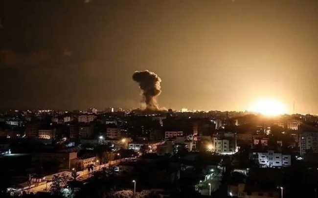 شام میں اسرائیلی میزائل حملوں میں 15 افراد ہلاک،اسرائیلی جارحیت پر دنیا خاموش کیوں؟