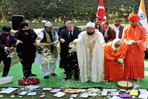 ترکی میں زلزلہ سے متاثرہ افرادکے لیے بین مذاہب دعائیہ اجتماع کا انعقاد