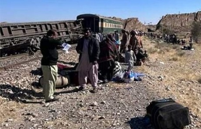 پاکستان: پشاور سے کوئٹہ جانے والی ٹرین میں دھماکہ، دو افراد جاں بحق، متعدد زخمی