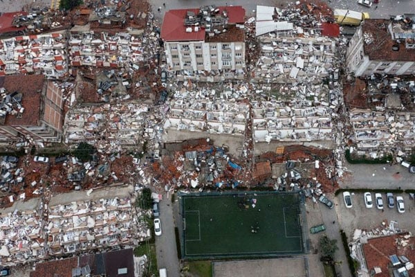 تباہ کن زلزلہ کے بعد 14 ملکوں میں سونامی آسکتا ہے: ترکیہ کا انتباہ
