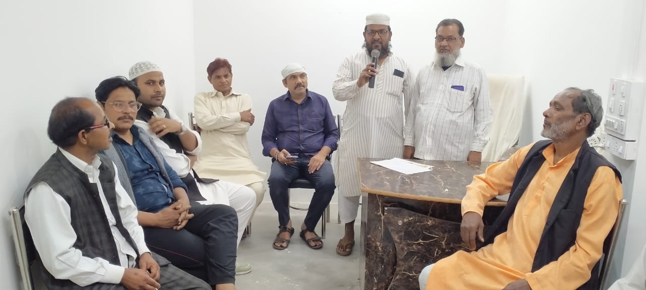 بزم تحفظ اردو کی جانب سے احمد ایجوکیشنل اکیڈمی ہال میں نشست منعقد
