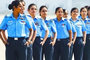 پندرہ فیصدی کےساتھ ہندوستان دنیامیں سب سےزیادہ خواتین پائلٹ والاملک بنا