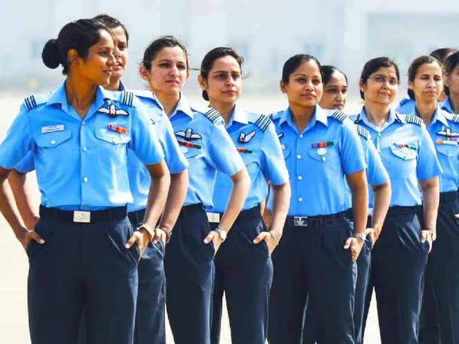 پندرہ فیصدی کےساتھ ہندوستان دنیامیں سب سےزیادہ خواتین پائلٹ والاملک بنا