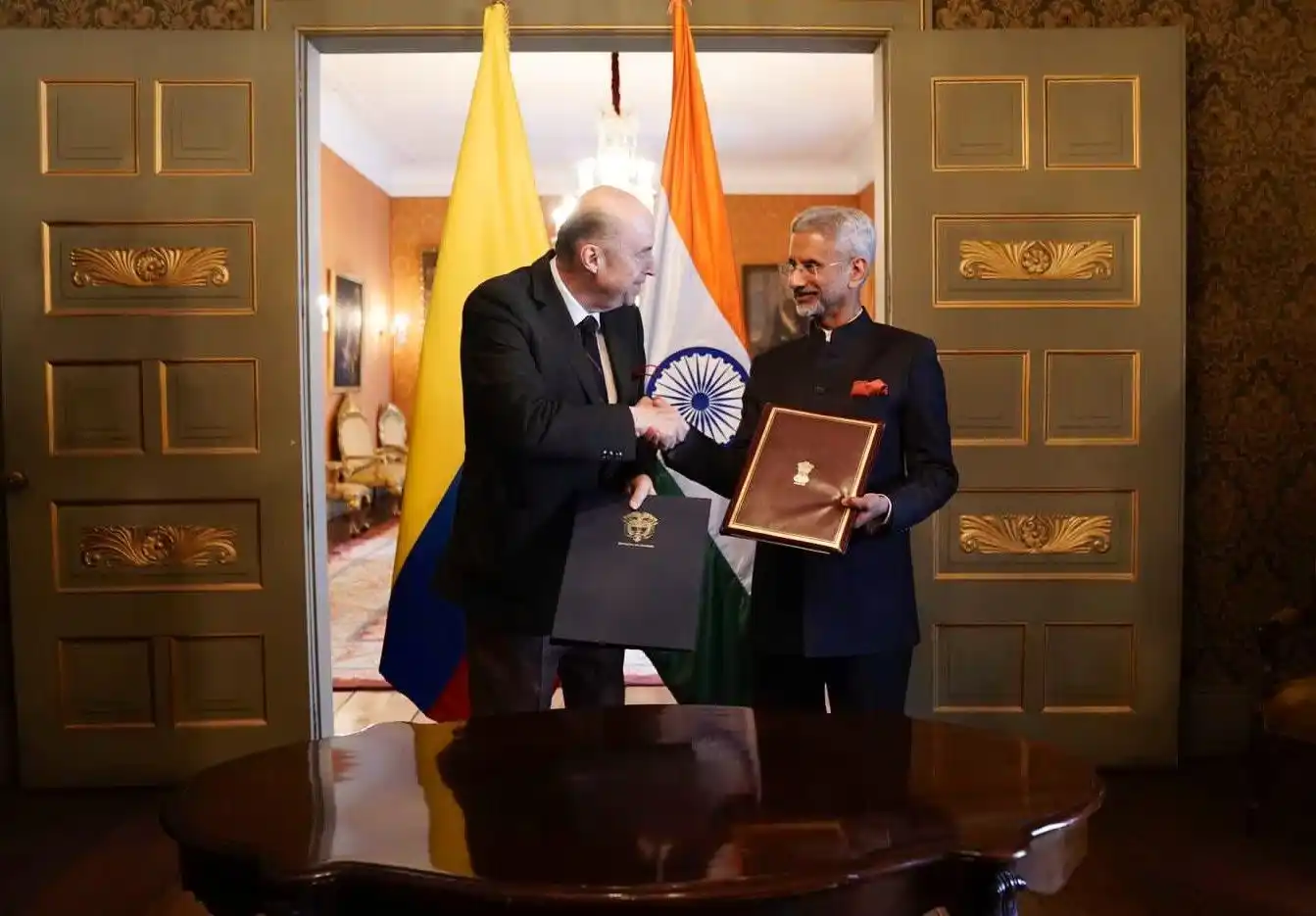 وزیر خارجہ جے شنکر  نے کولمبیا کے ہم منصب سے کی ملاقات،ہند-بحرالکاہل پر تبادلہ خیال