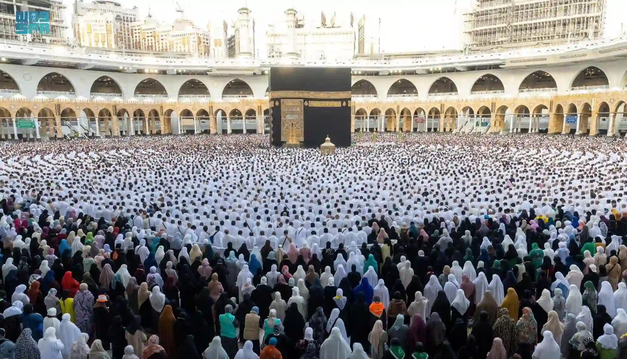 سعودی عرب سمیت دنیا کے کئی ممالک میں ادا کی گئی عید الفطر کی نماز