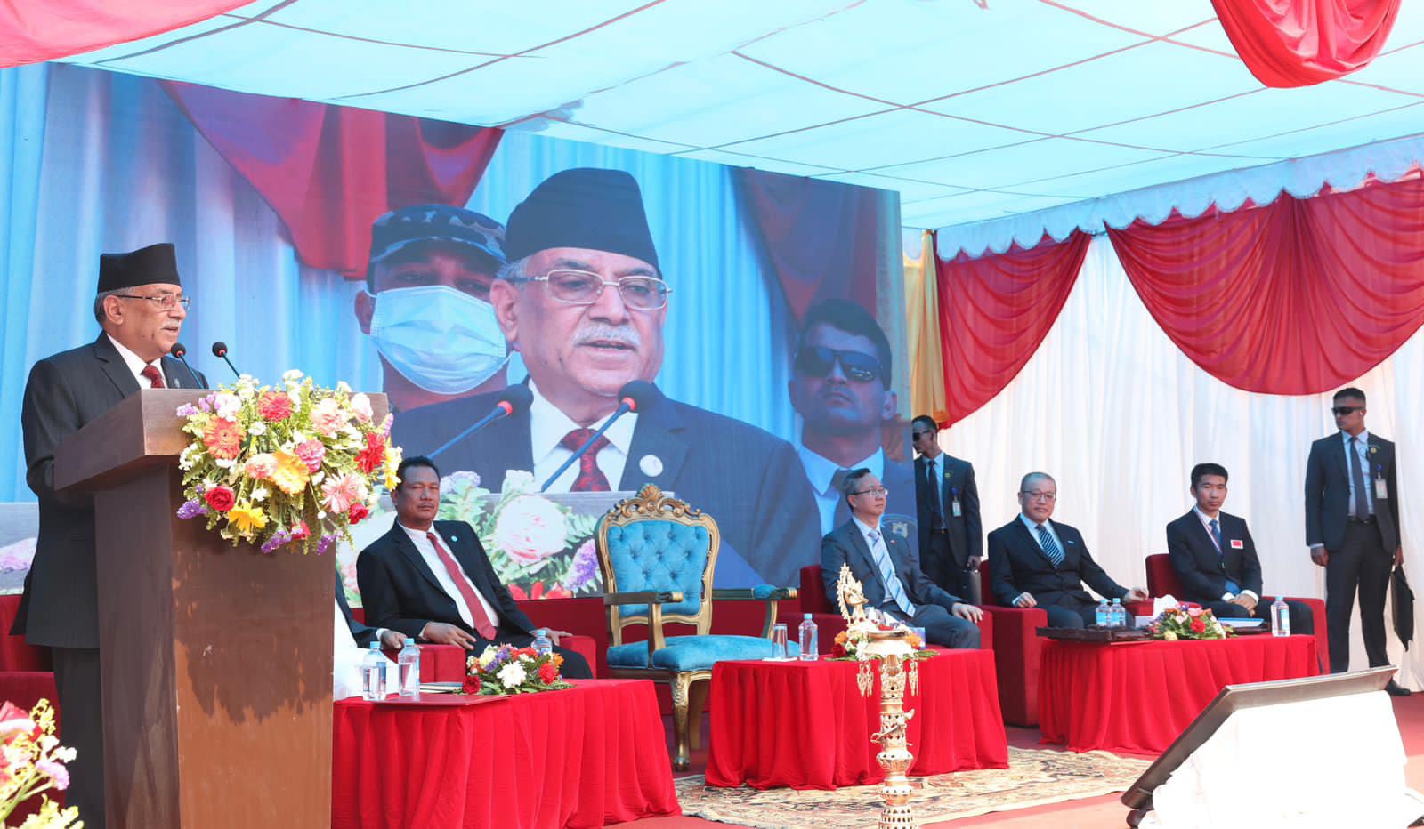 نیپال کے وزیر اعظم پرچنڈ نے کیوں کی کھل کر شی جن پنگ کی تعریف؟