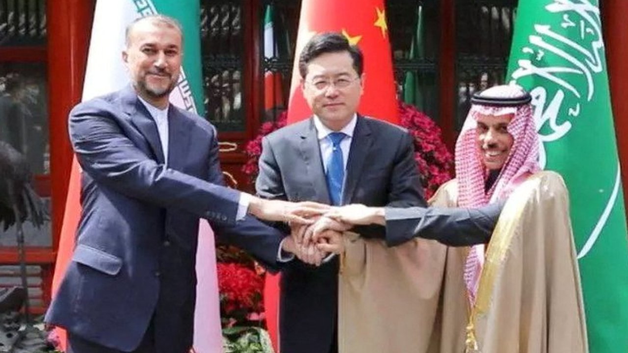 کیا چین، سعودی ایران معاہدے کے ذریعے عرب دنیا میں جما رہا ہے قدم؟