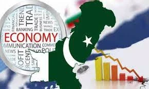 پاکستان کی معیشت شیطان اور گہرے نیلے سمندر کے درمیان پھنسی: رپورٹ