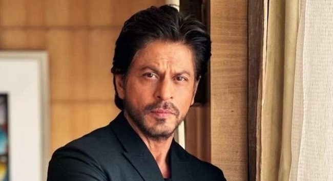 شاہ رخ خان  نے کیا بالی ووڈ میں 31 سال مکمل، ٹوئٹر پر مداحوں  نے کیا اس انداز میں منایا جشن