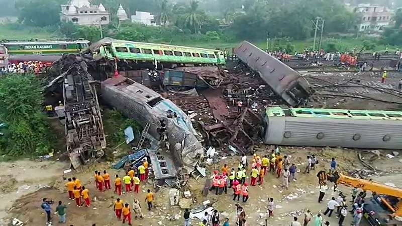 ریلوے کا ابتدائی اندازہ، سگنل کی خرابی کی وجہ سے پیش آیا خوفناک ٹرین حادثہ